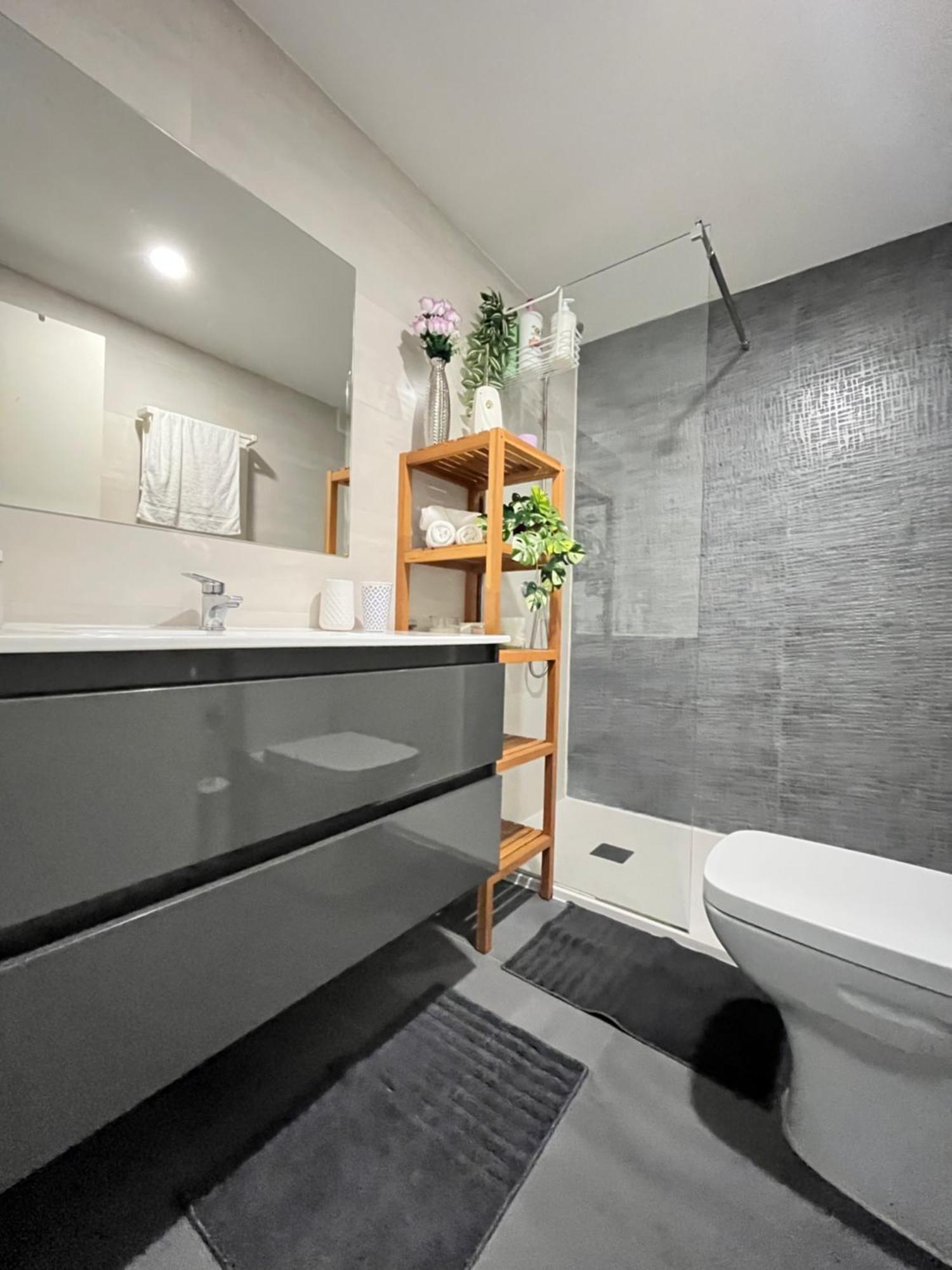 Habitacion Atocha Mendez มาดริด ภายนอก รูปภาพ