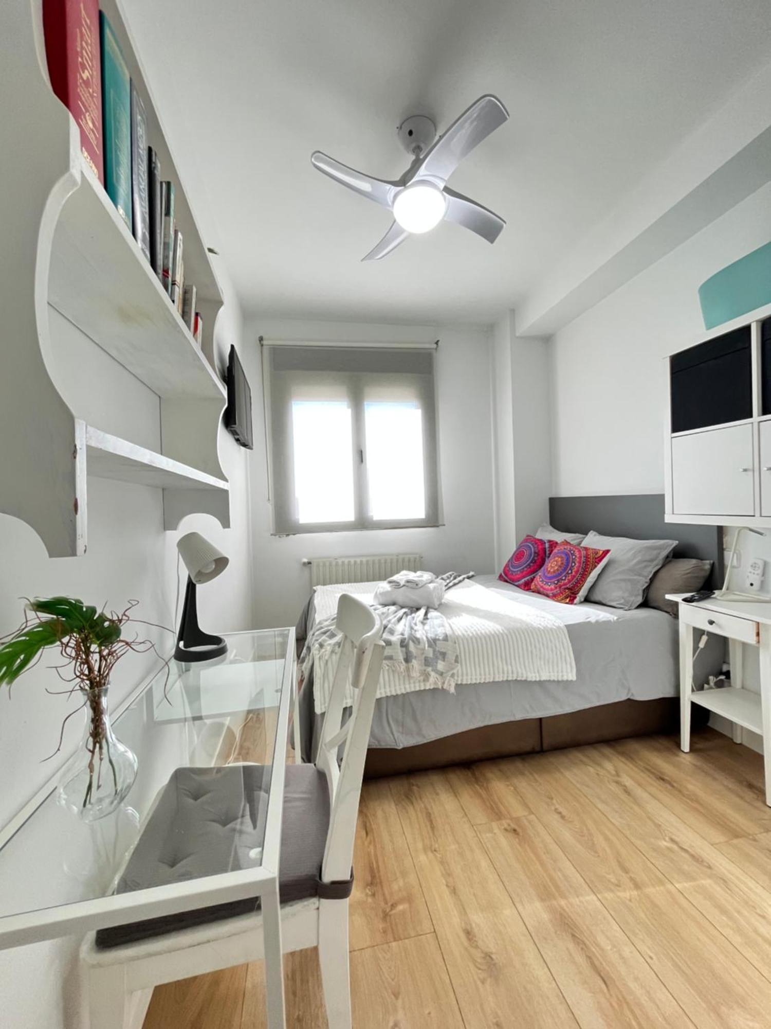 Habitacion Atocha Mendez มาดริด ภายนอก รูปภาพ